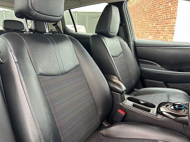 Nissan LEAF 40kWh N-Connecta Hatchback 5dr Electric Auto (150 ps)