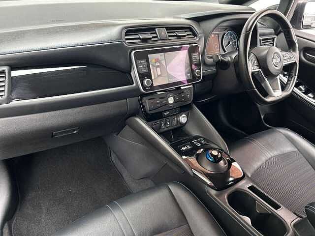 Nissan LEAF 40kWh N-Connecta Hatchback 5dr Electric Auto (150 ps)