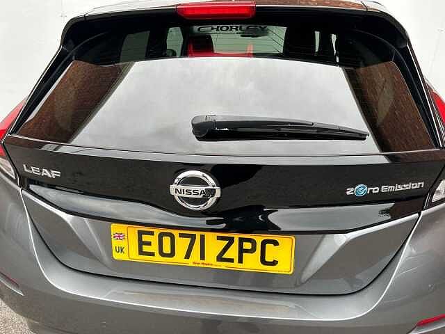 Nissan LEAF 40kWh N-Connecta Hatchback 5dr Electric Auto (150 ps)