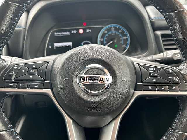 Nissan LEAF 40kWh N-Connecta Hatchback 5dr Electric Auto (150 ps)