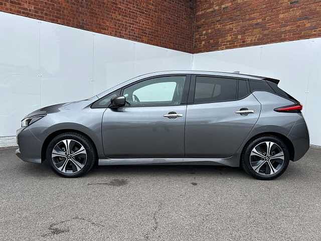 Nissan LEAF 40kWh N-Connecta Hatchback 5dr Electric Auto (150 ps)