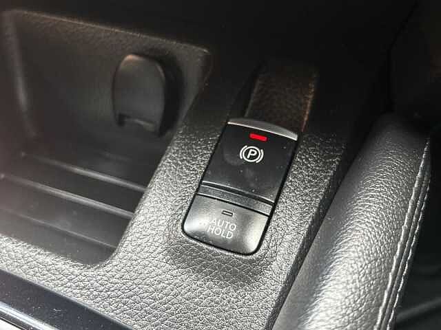 Nissan Qashqai 1.2 DIG-T N-Connecta SUV 5dr Petrol Manual Euro 6 (s/s) (115 ps)