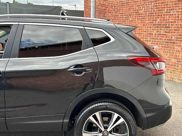 Nissan Qashqai 1.2 DIG-T N-Connecta SUV 5dr Petrol Manual Euro 6 (s/s) (115 ps)
