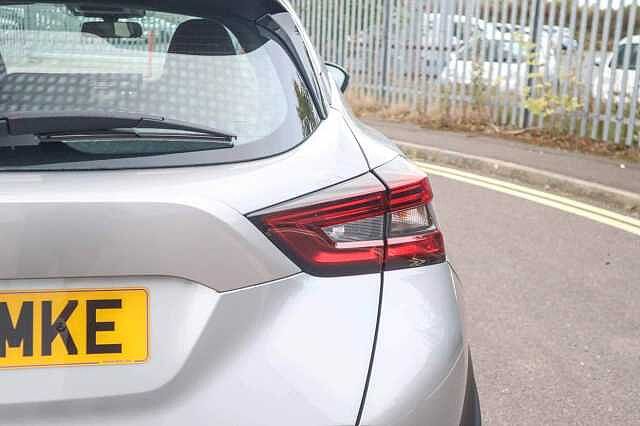 Nissan Juke 1.0 DIG-T Acenta Premium SUV 5dr Petrol Manual Euro 6 (s/s) (114 ps)