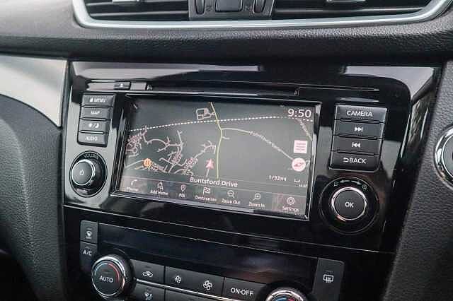 Nissan Qashqai 1.3 DIG-T N-Motion SUV 5dr Petrol Manual Euro 6 (s/s) (140 ps)