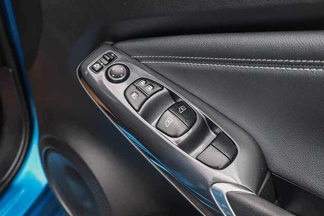 Nissan Juke 1.0 DIG-T N-Connecta SUV 5dr Petrol DCT Auto Euro 6 (s/s) (114 ps)