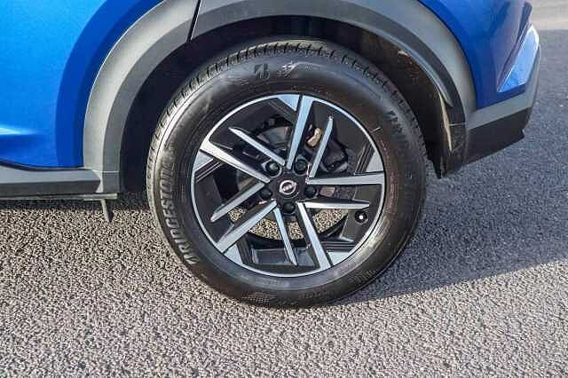 Nissan Juke 1.0 DIG-T N-Connecta SUV 5dr Petrol Manual Euro 6 (s/s) (114 ps)