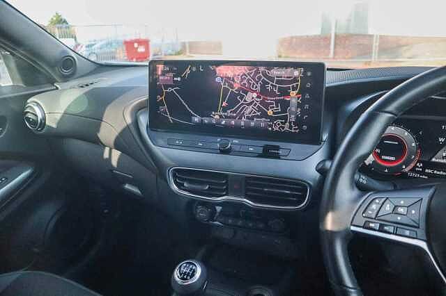 Nissan Juke 1.0 DIG-T N-Connecta SUV 5dr Petrol Manual Euro 6 (s/s) (114 ps)