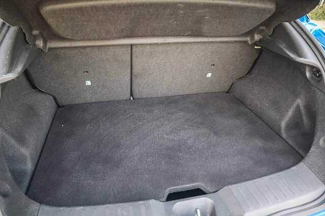 Nissan Juke 1.0 DIG-T N-Connecta SUV 5dr Petrol Manual Euro 6 (s/s) (114 ps)