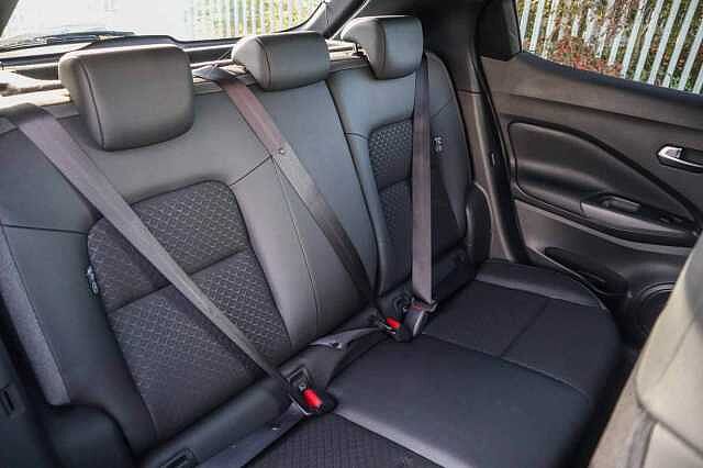 Nissan Juke 1.0 DIG-T N-Connecta SUV 5dr Petrol Manual Euro 6 (s/s) (114 ps)