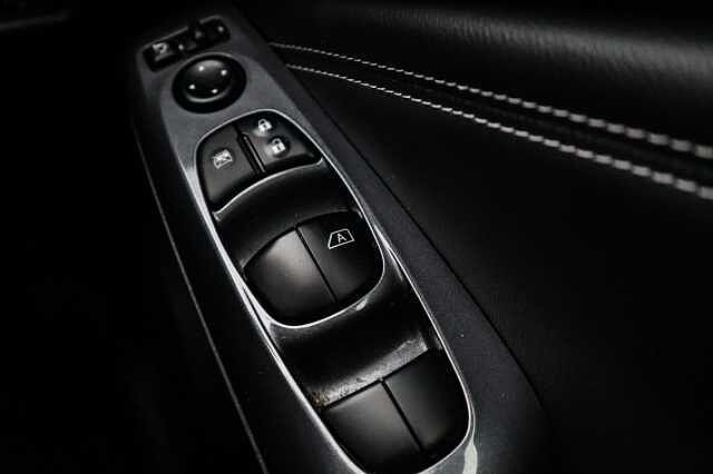 Nissan Juke 1.0 DIG-T N-Connecta SUV 5dr Petrol Manual Euro 6 (s/s) (114 ps)