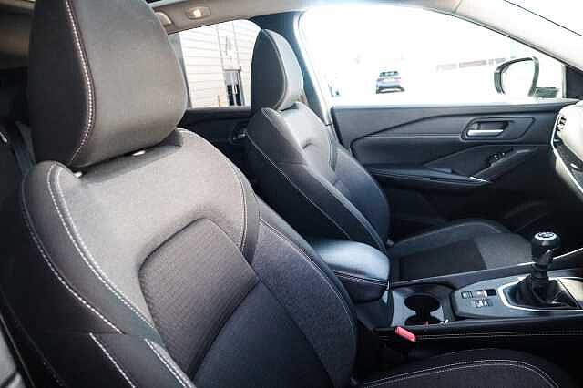 Nissan Qashqai 1.3 DIG-T MHEV N-Connecta SUV 5dr Petrol Hybrid Manual Euro 6 (s/s) (140 ps)