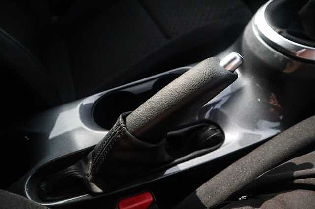 Nissan Juke 1.0 DIG-T Acenta SUV 5dr Petrol Manual Euro 6 (s/s) (117 ps)