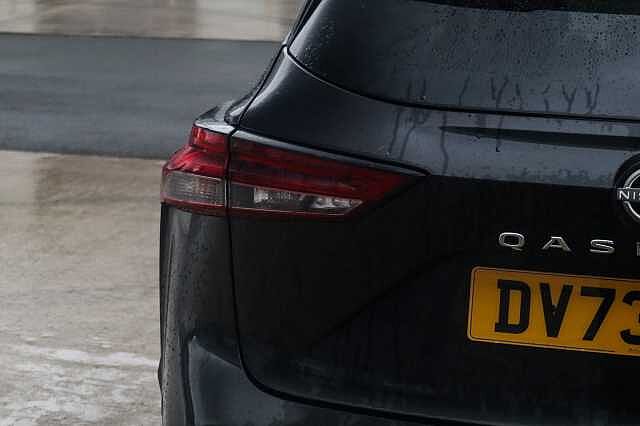 Nissan Qashqai 1.3 DIG-T MHEV N-Connecta SUV 5dr Petrol Hybrid XTRON Euro 6 (s/s) (158 ps)