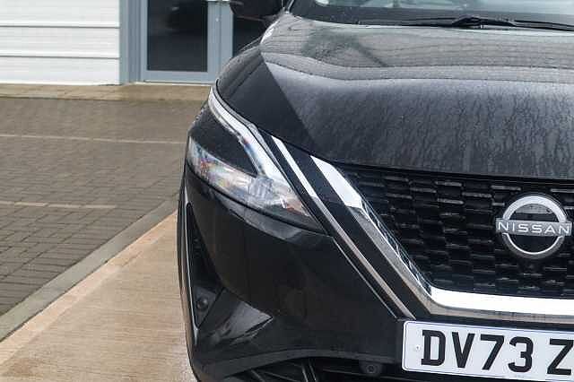 Nissan Qashqai 1.3 DIG-T MHEV N-Connecta SUV 5dr Petrol Hybrid XTRON Euro 6 (s/s) (158 ps)