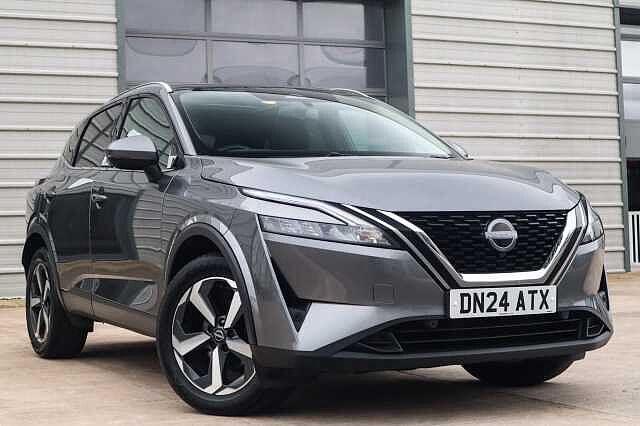 Nissan Qashqai 1.3 DIG-T MHEV N-Connecta SUV 5dr Petrol Hybrid XTRON Euro 6 (s/s) (158 ps)