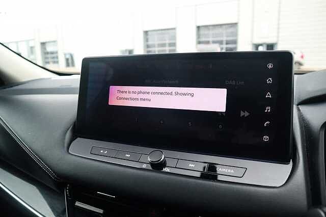 Nissan Qashqai 1.3 DIG-T MHEV N-Connecta SUV 5dr Petrol Hybrid XTRON Euro 6 (s/s) (158 ps)