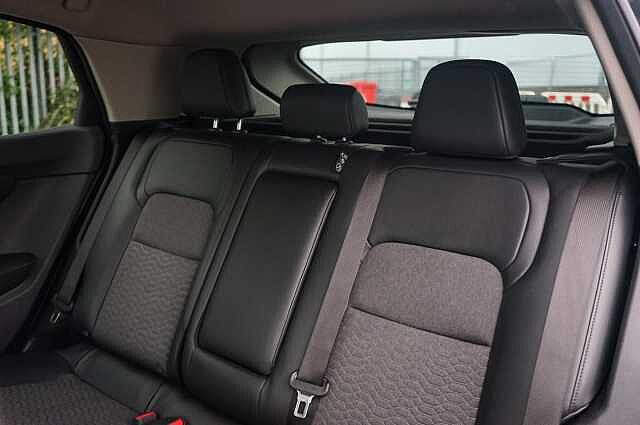 Nissan ARIYA 63kWh Advance SUV 5dr Electric Auto 7.4kW Charger (217 ps)