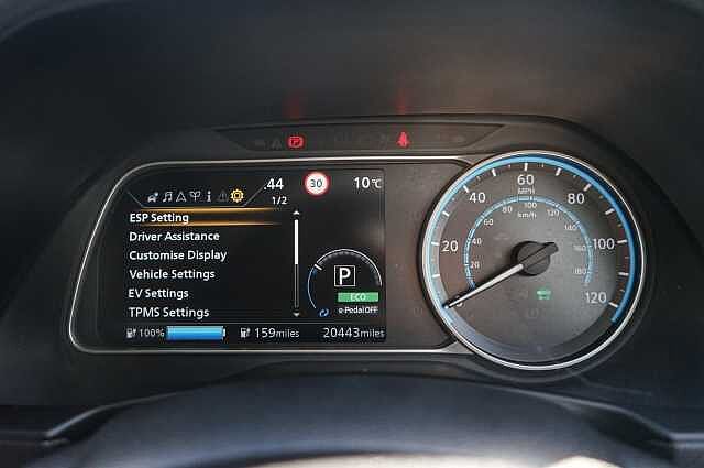 Nissan Leaf 40kWh Tekna Hatchback 5dr Electric Auto (150 ps)