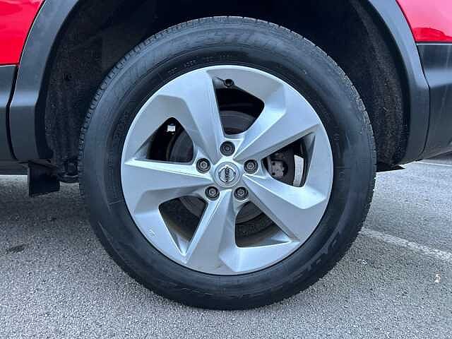 Nissan Qashqai 1.3 DIG-T Acenta Premium SUV 5dr Petrol Manual Euro 6 (s/s) (140 ps)