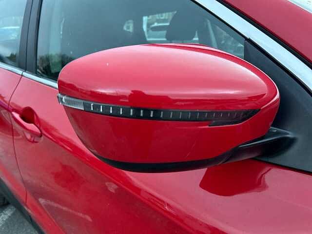 Nissan Qashqai 1.3 DIG-T Acenta Premium SUV 5dr Petrol Manual Euro 6 (s/s) (140 ps)