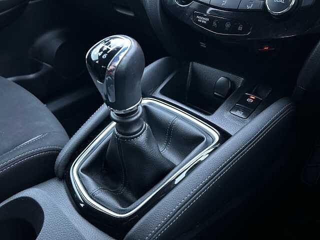 Nissan Qashqai 1.3 DIG-T Acenta Premium SUV 5dr Petrol Manual Euro 6 (s/s) (140 ps)