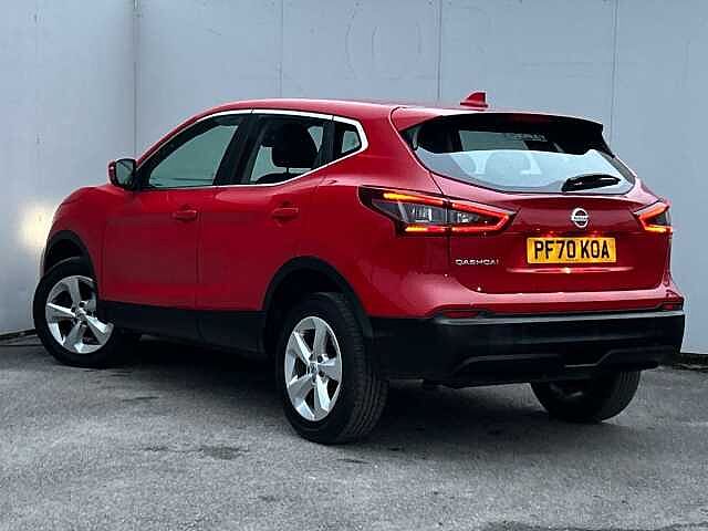 Nissan Qashqai 1.3 DIG-T Acenta Premium SUV 5dr Petrol Manual Euro 6 (s/s) (140 ps)