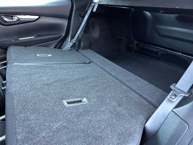 Nissan Qashqai 1.3 DIG-T Acenta Premium SUV 5dr Petrol Manual Euro 6 (s/s) (140 ps)