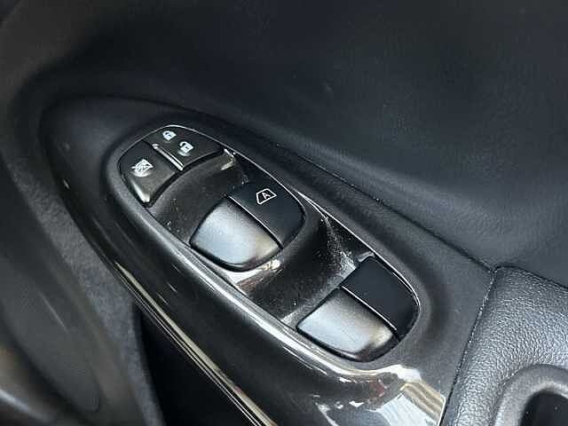 Nissan Juke 1.6 Bose Personal Edition SUV 5dr Petrol Manual Euro 6 (112 ps)