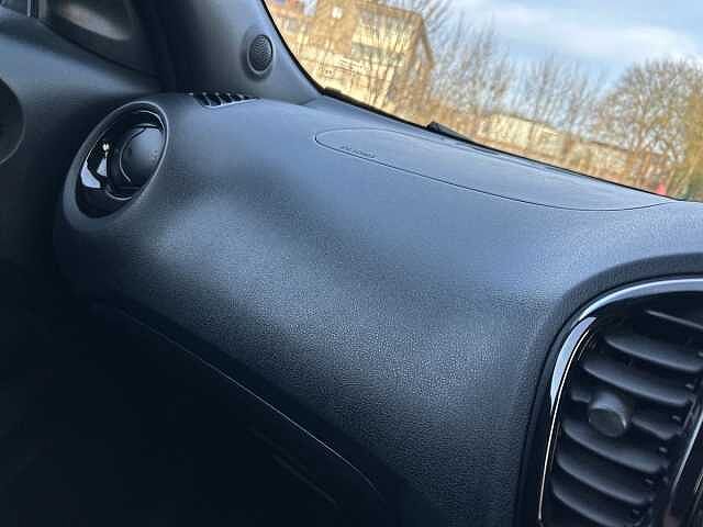 Nissan Juke 1.6 Bose Personal Edition SUV 5dr Petrol Manual Euro 6 (112 ps)