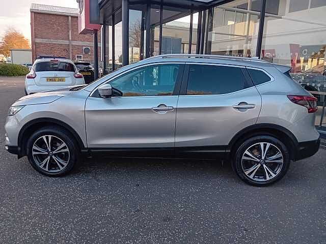 Nissan Qashqai 1.5 dCi N-Connecta 5dr