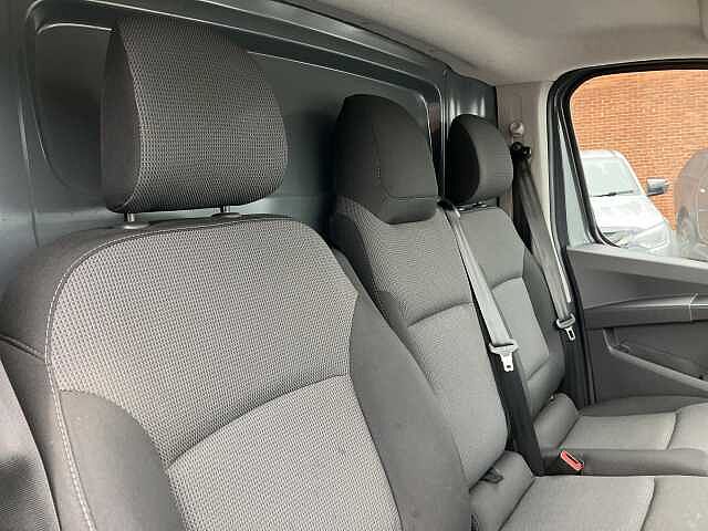 Nissan Primastar 2.0 dCi 130ps H1 Acenta Van