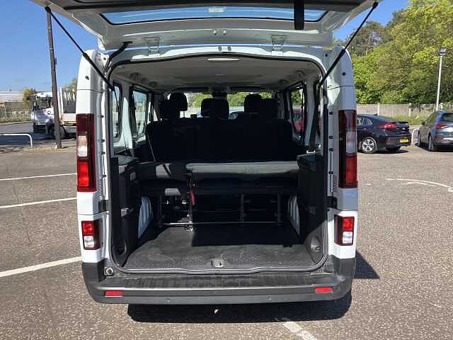Nissan Primastar 2.0 dCi 110ps H1 Tekna Van