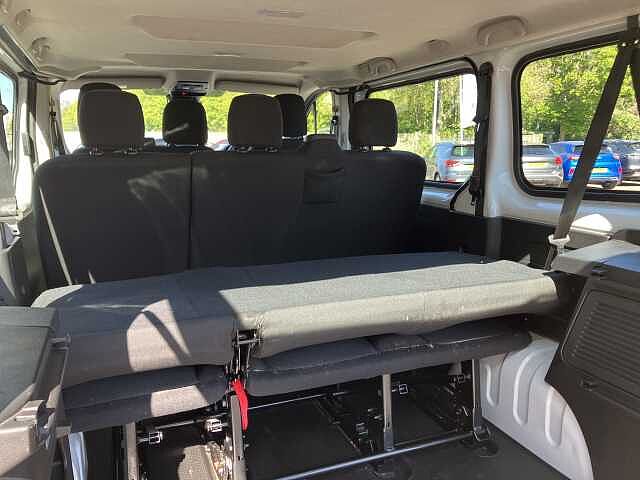 Nissan Primastar 2.0 dCi 110ps H1 Tekna Van