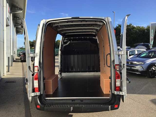 Nissan Interstar 2.3dCi (135ps/Eu6d) F33 L2H2 Tekna