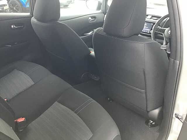 Nissan Leaf E (110kw) N-Connecta (39kWh) 5 Dr Hatchback