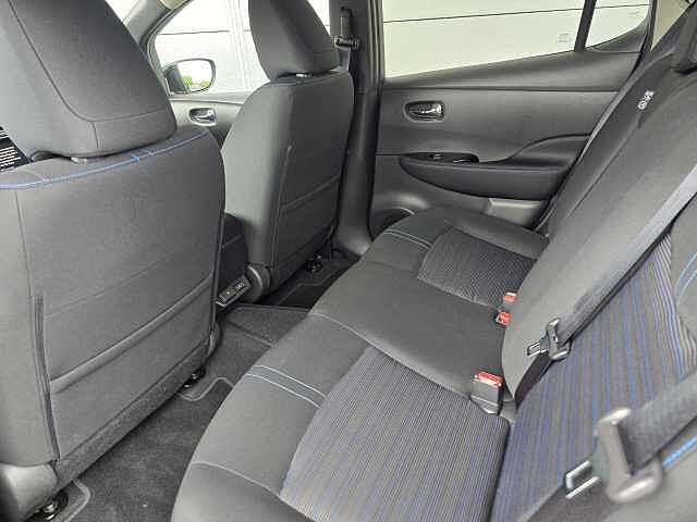 Nissan Leaf E (110kw) N-Connecta (39kWh) 5 Dr Hatchback