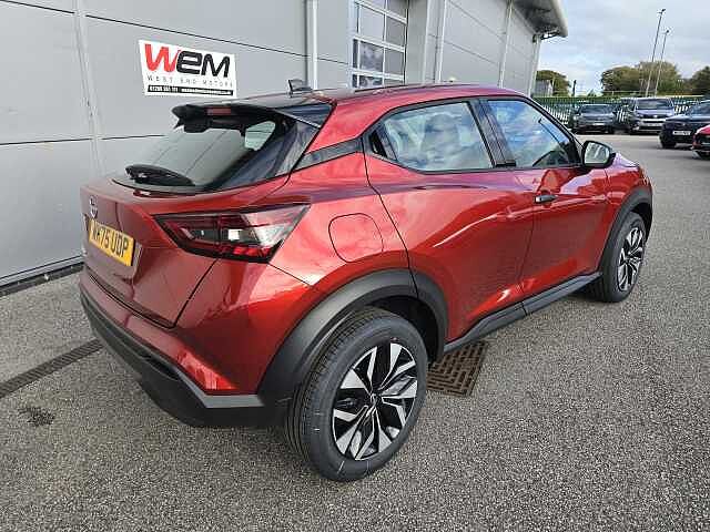 Nissan Juke 1.0 DiG-T Acenta Premium 5dr