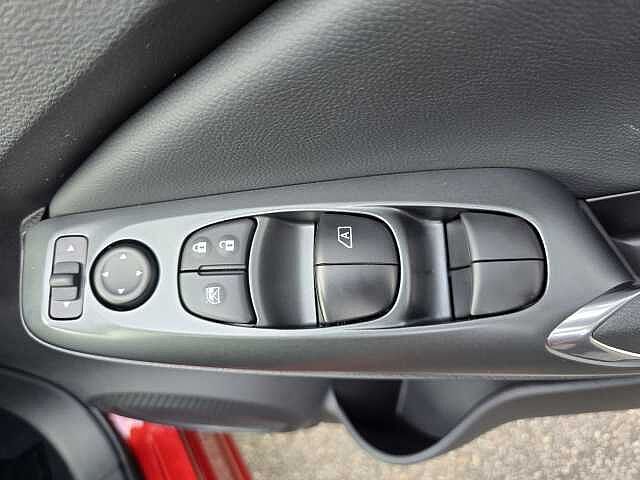 Nissan Juke 1.0 DiG-T Acenta Premium 5dr