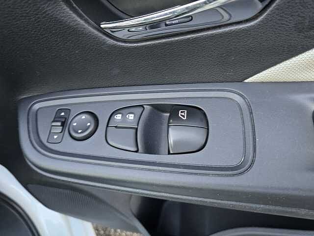 Nissan Micra 0.9 IG-T Acenta 5dr