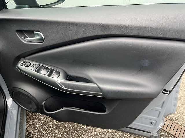 Nissan Juke 1.0 DiG-T Acenta Premium 5dr