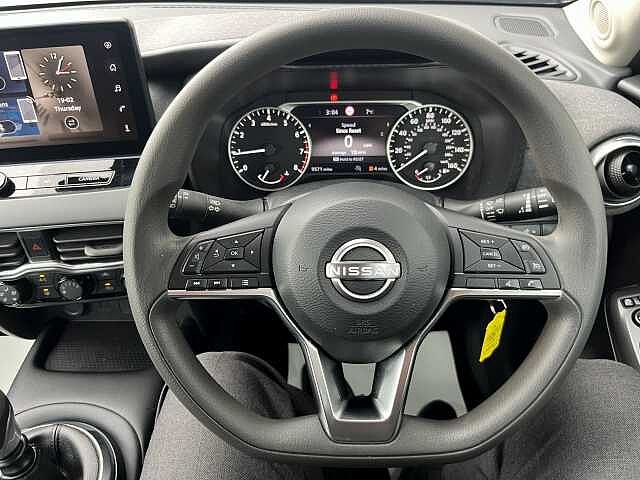 Nissan Juke 1.0 DiG-T Acenta Premium 5dr