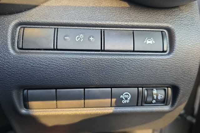 Nissan Juke 1.0 DiG-T 114 N-Connecta 5dr