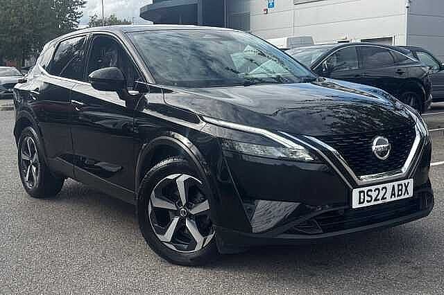 Nissan Qashqai 1.3 DiG-T MH N-Connecta 5dr