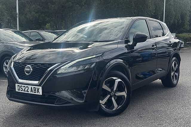 Nissan Qashqai 1.3 DiG-T MH N-Connecta 5dr