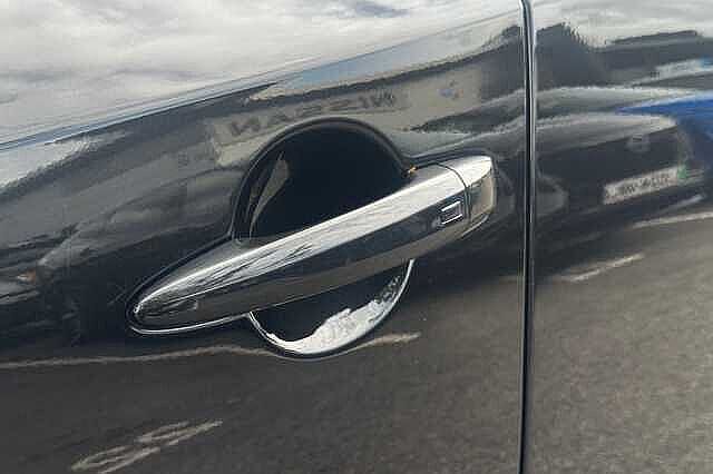 Nissan Qashqai 1.3 DiG-T MH N-Connecta 5dr