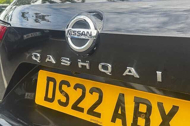 Nissan Qashqai 1.3 DiG-T MH N-Connecta 5dr