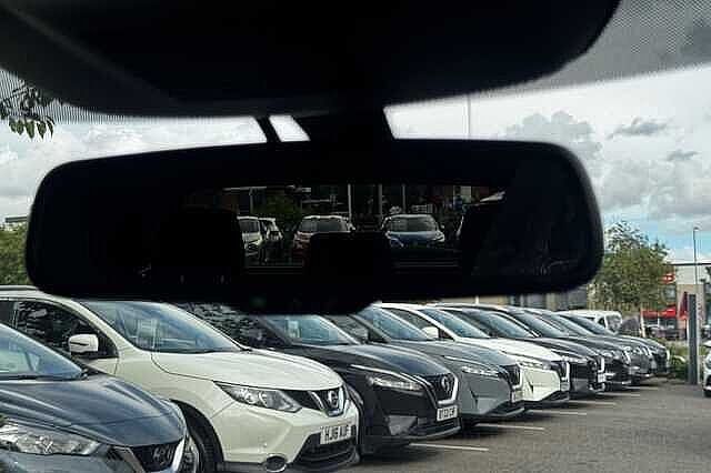 Nissan Qashqai 1.3 DiG-T MH N-Connecta 5dr