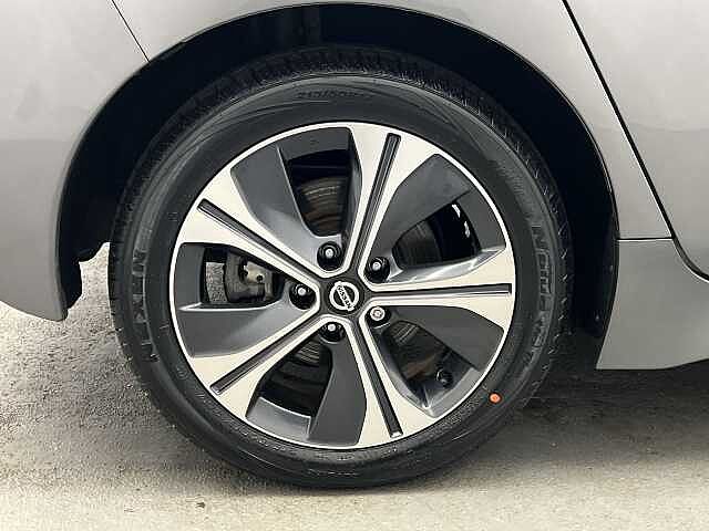 Nissan LEAF 40kWh Tekna