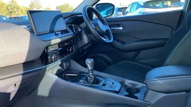 Nissan QASHQAI DiG-T MH Acenta Premium